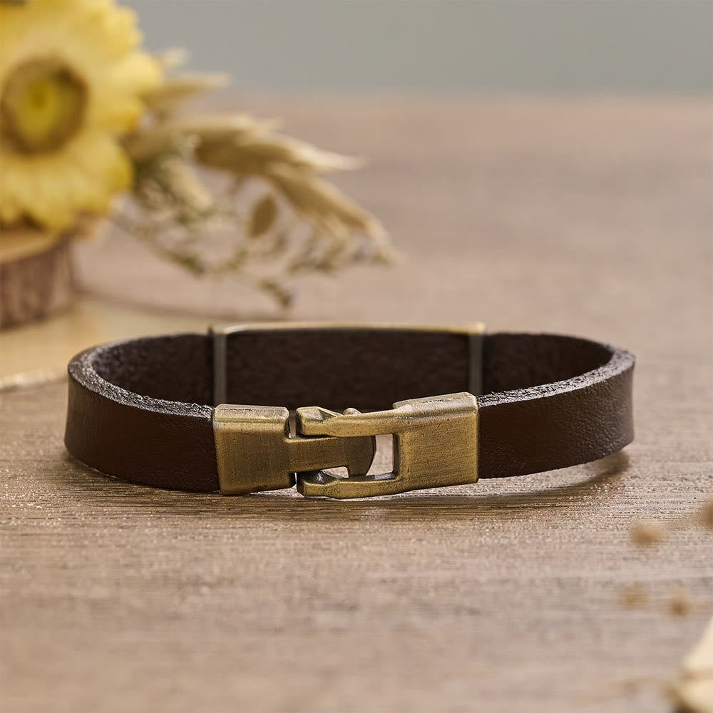 Christianartworkshop Pulsera clásica con corazón y la letra de Jesús: emblema personalizado de la eterna ternura divina. - image 5