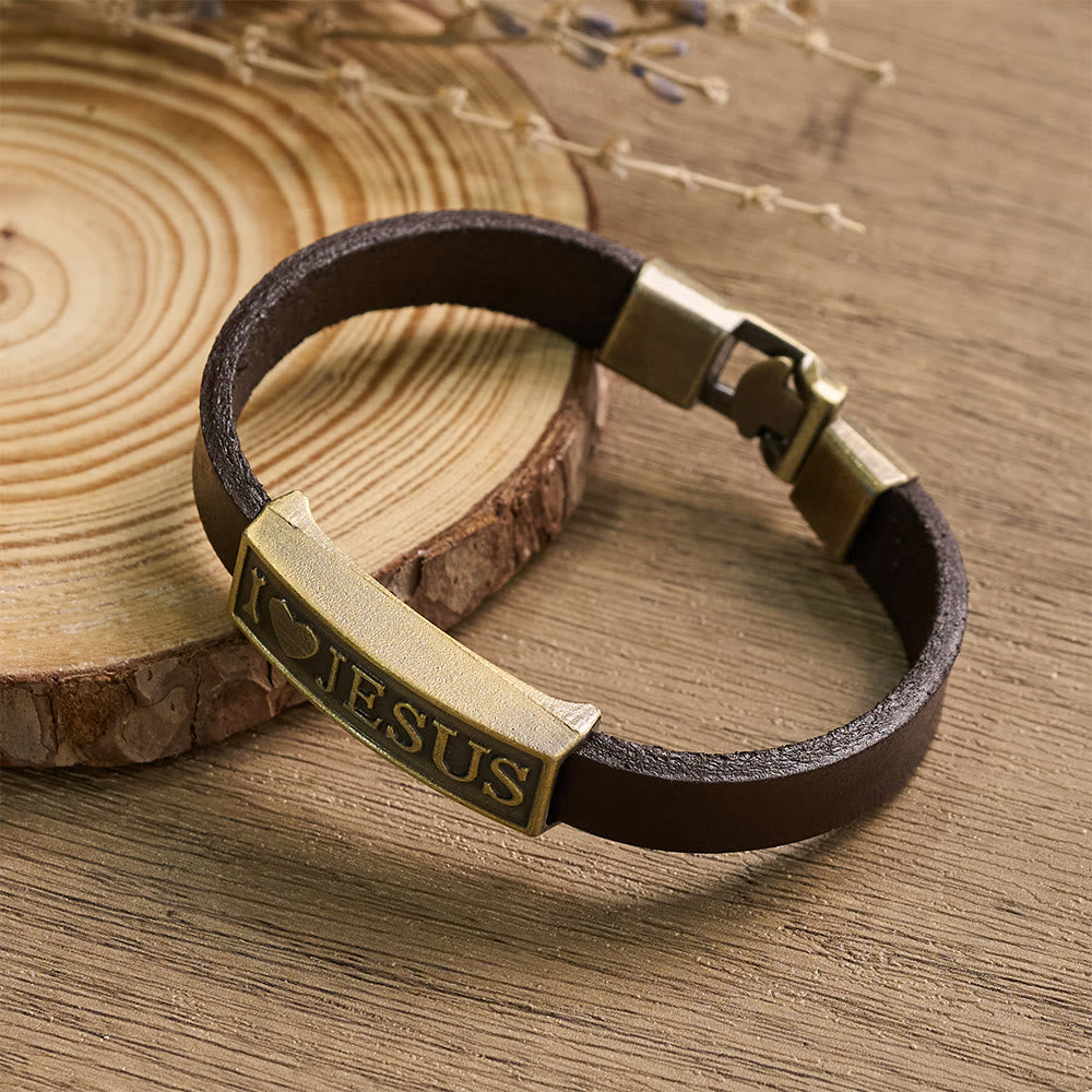 Christianartworkshop Pulsera clásica con corazón y la letra de Jesús: emblema personalizado de la eterna ternura divina. - image 6