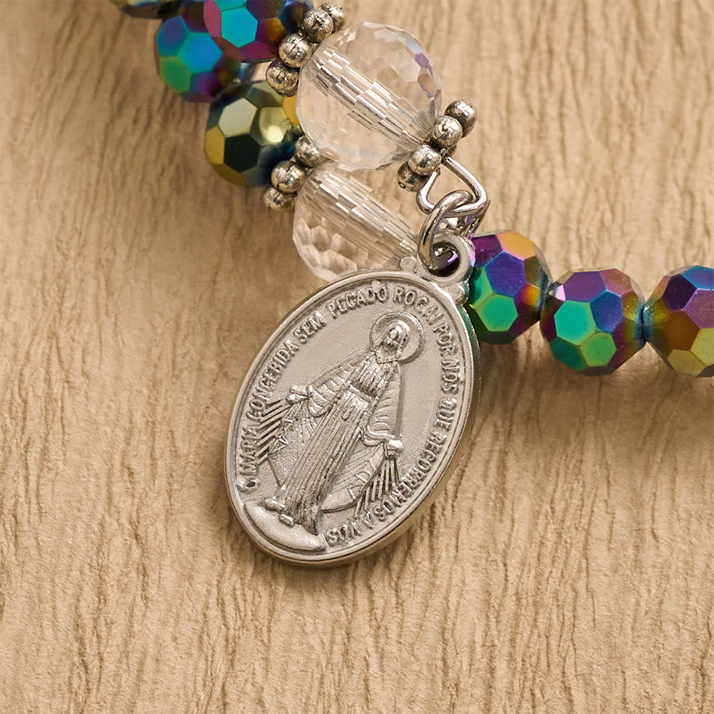 Christianartworkshop Pulsera envolvente con crucifijo y medalla de la Virgen María con cuentas facetadas: emblema personalizado de fe celestial inquebrantable. - image 5
