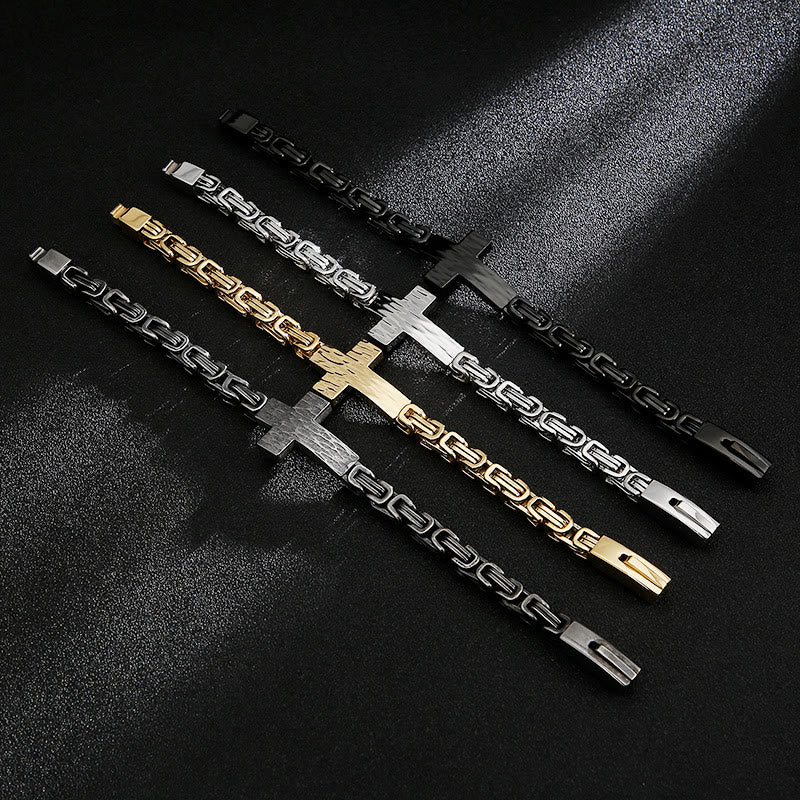 Christianartworkshop Pulsera plana con cruz y textura martillada: emblema personalizado de fe celestial inquebrantable. - image 1