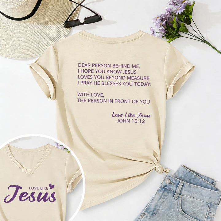 Christianartworkshop Querida persona detrás de mí Texto completo en la espalda Juan 15:12 Versículo en la parte delantera Eslogan de amor Camiseta informal con cuello en V - Beige - 2XL - image 18