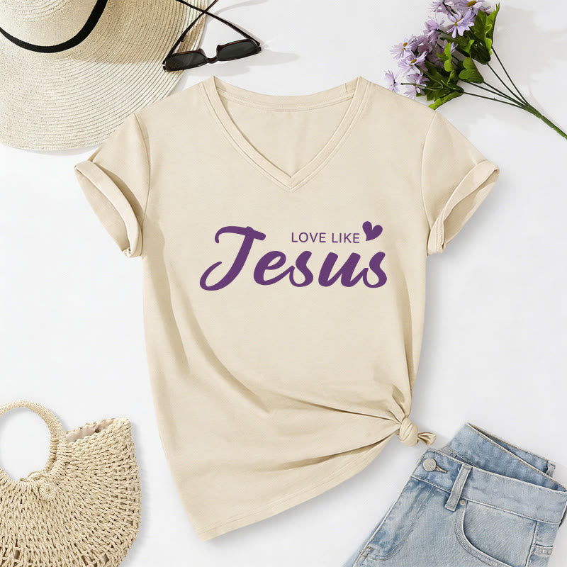 Christianartworkshop Querida persona detrás de mí Texto completo en la espalda Juan 15:12 Versículo en la parte delantera Eslogan de amor Camiseta informal con cuello en V - image 20