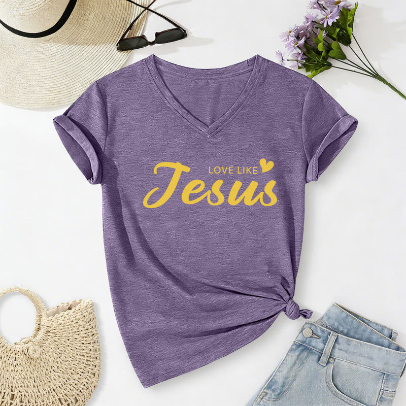 Christianartworkshop Querida persona detrás de mí Texto completo en la espalda Juan 15:12 Versículo en la parte delantera Eslogan de amor Camiseta informal con cuello en V - image 38