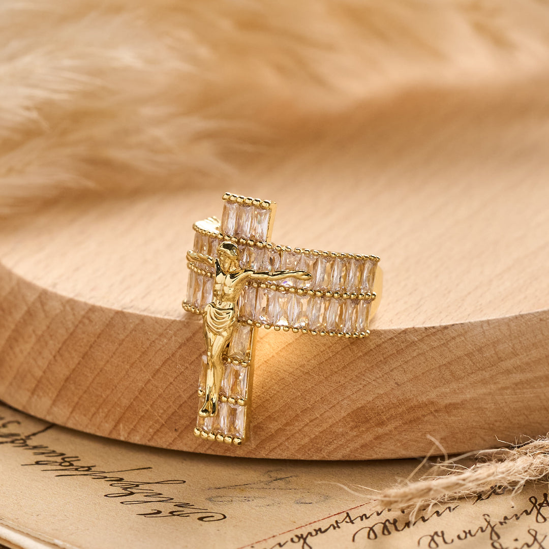 Christianartworkshop Anillo compacto con crucifijo esculpido: Emblema atemporal de fe sagrada inquebrantable. - image 5