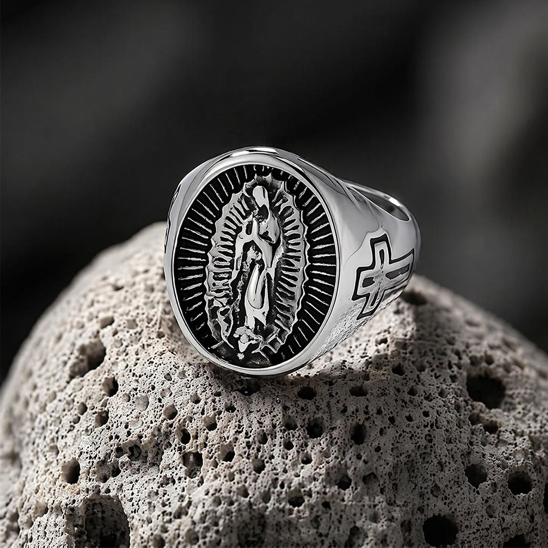Christianartworkshop Anillo con la Cruz de Nuestra Señora de Guadalupe en relieve profundo: Emblema atemporal de fe sagrada inquebrantable. - image 9