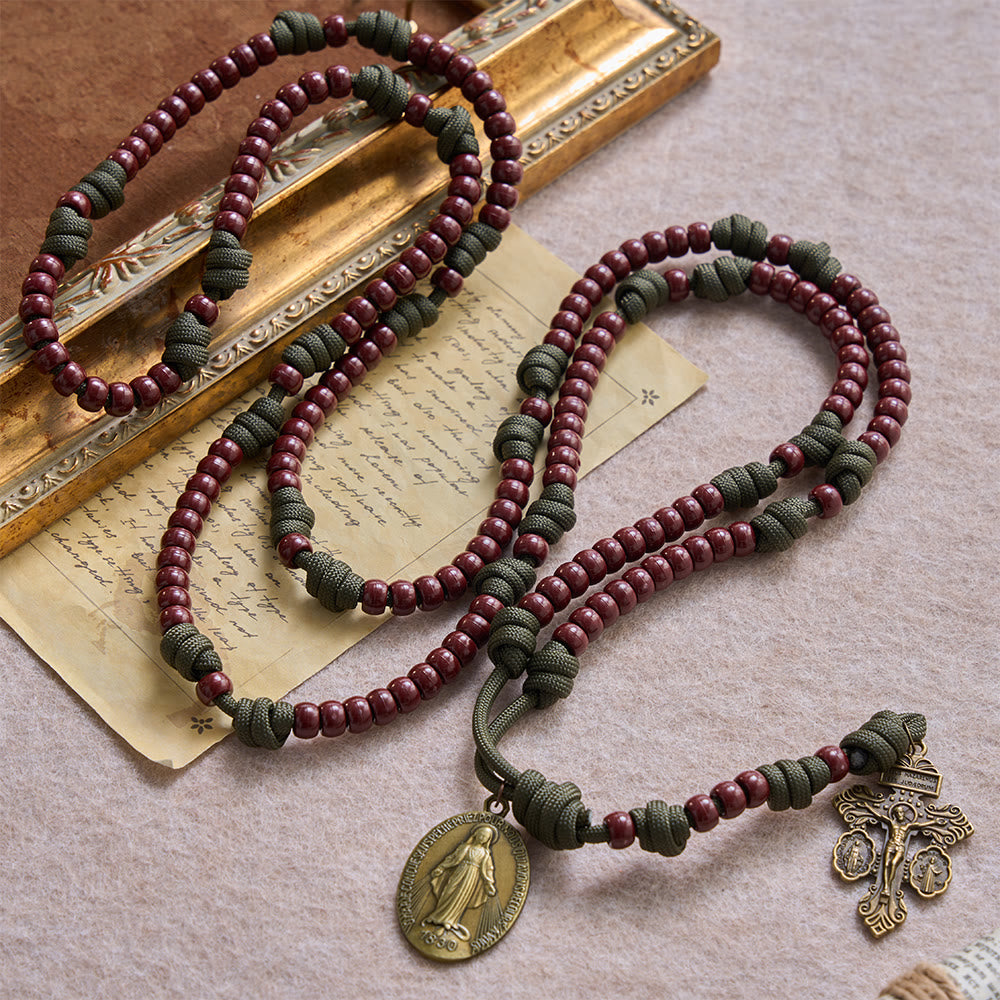 Christianartworkshop Rosario con crucifijo de triple panel, medalla milagrosa, crucifijo y cuentas de barril marrón de 15 décadas de paracord, 15 medallas milagrosas - image 3