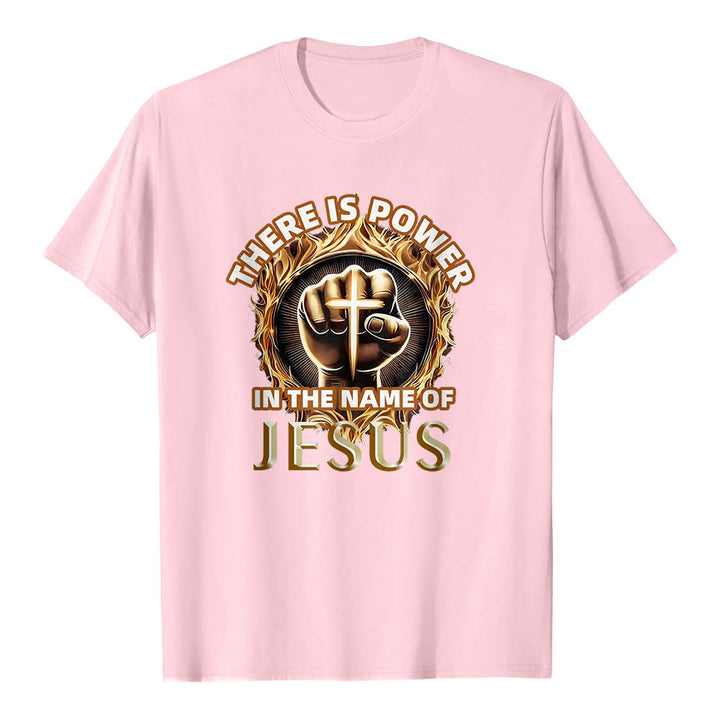 Christianartworkshop Hay poder en el nombre de Jesús. Camiseta circular de manga corta con puño cerrado, cruz y llama. - Rosa - 2XL - image 24