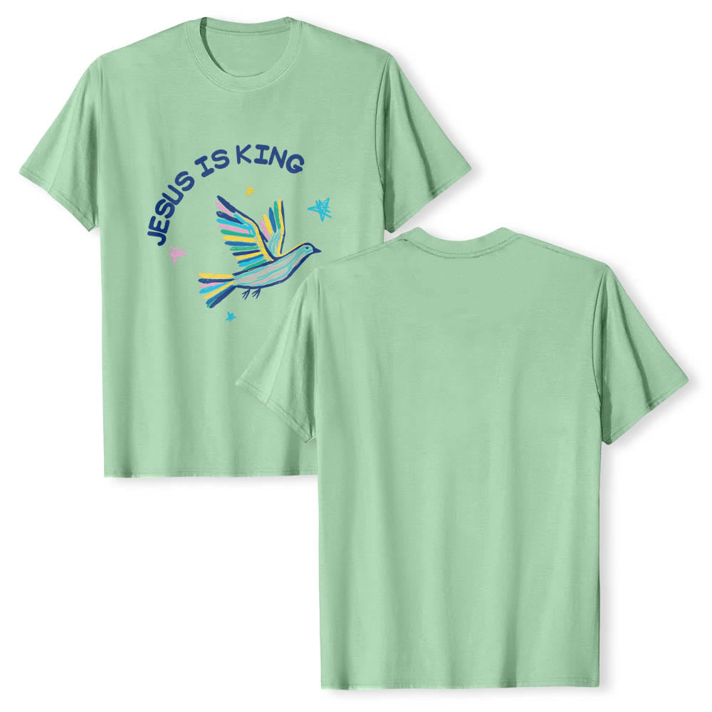 Christianartworkshop Camiseta clásica con estampado frontal de paloma y estrella dibujada a mano con letras curvas "Jesús es Rey" - image 23