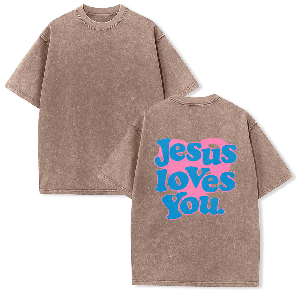 Christianartworkshop Camiseta lavada con estampado de corazón, fuente de burbujas y la frase "Jesús te ama". - image 9