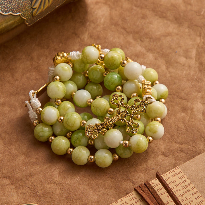 Christianartworkshop Rosario Fresh Lotus Spacer en tono jade con crucifijo tallado ornamentado: emblema de pura serenidad celestial. - image 2