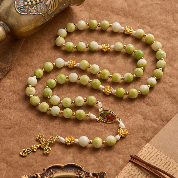 Christianartworkshop Rosario Fresh Lotus Spacer en tono jade con crucifijo tallado ornamentado: emblema de pura serenidad celestial. - image 3
