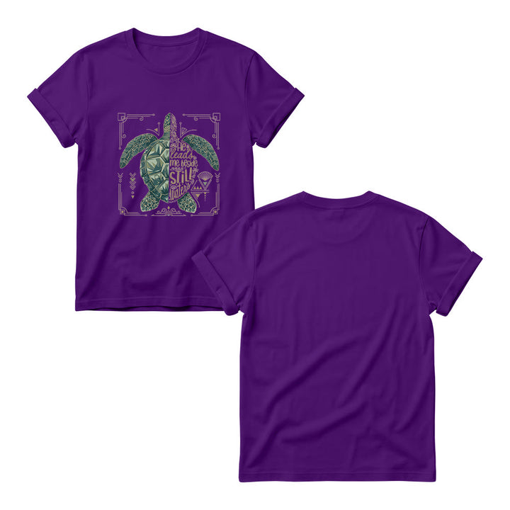 Christianartworkshop Camiseta de cuello redondo para mujer con estampado geométrico dividido de tortuga marina, borde ornamentado y frase devocional del salmo. - image 13