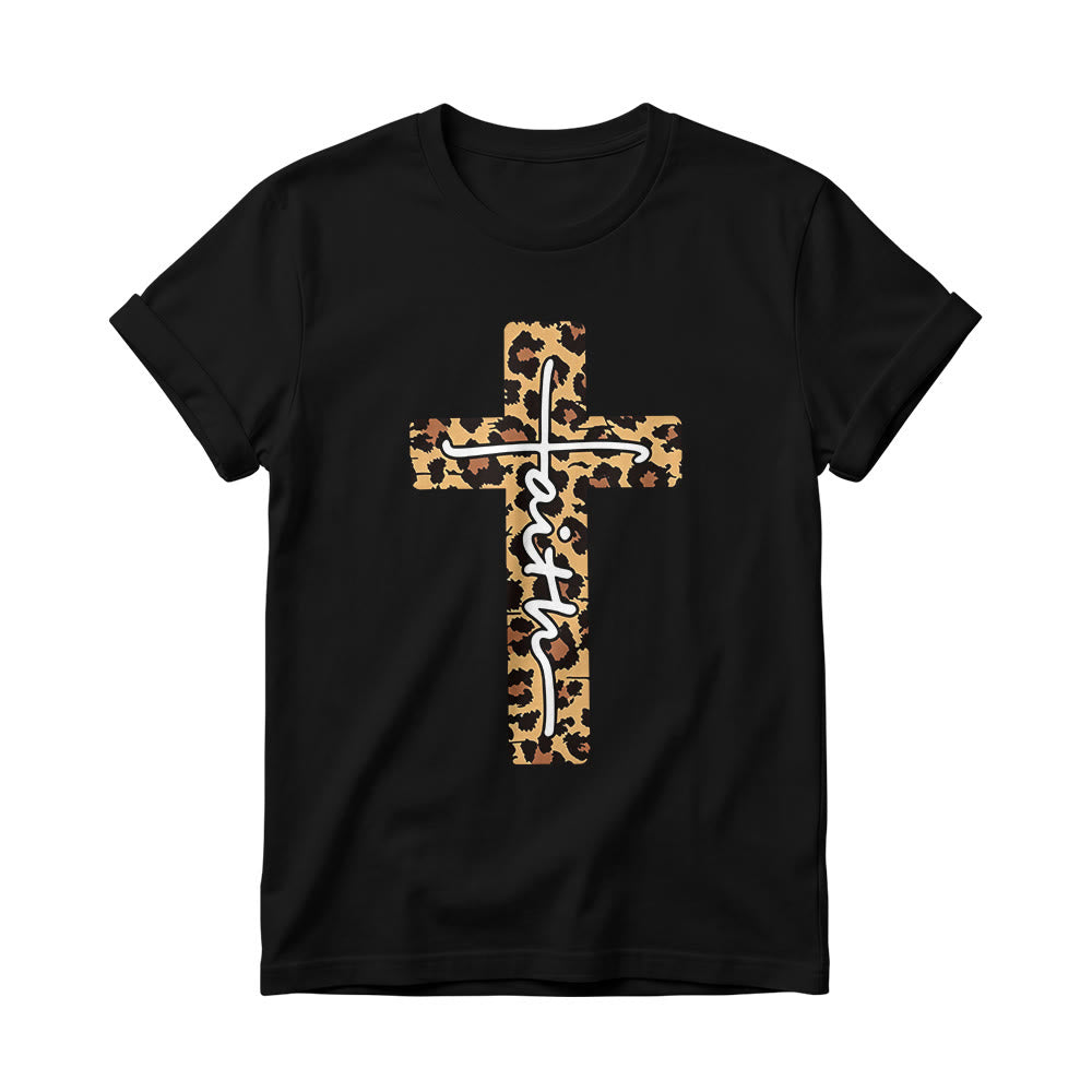 Christianartworkshop Camiseta de cuello redondo para mujer con estampado de leopardo, cruz vertical y letra "Fe" escrita a mano en el interior. - Negro - 4XL - image 8