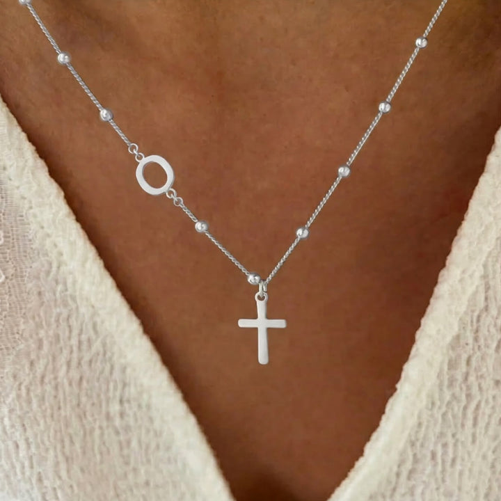 Christianartworkshop Collar con colgante de cruz con inicial personalizada de la A a la Z y cadena de cuentas: emblema atemporal de la suave protección celestial. - Plata - O - image 40