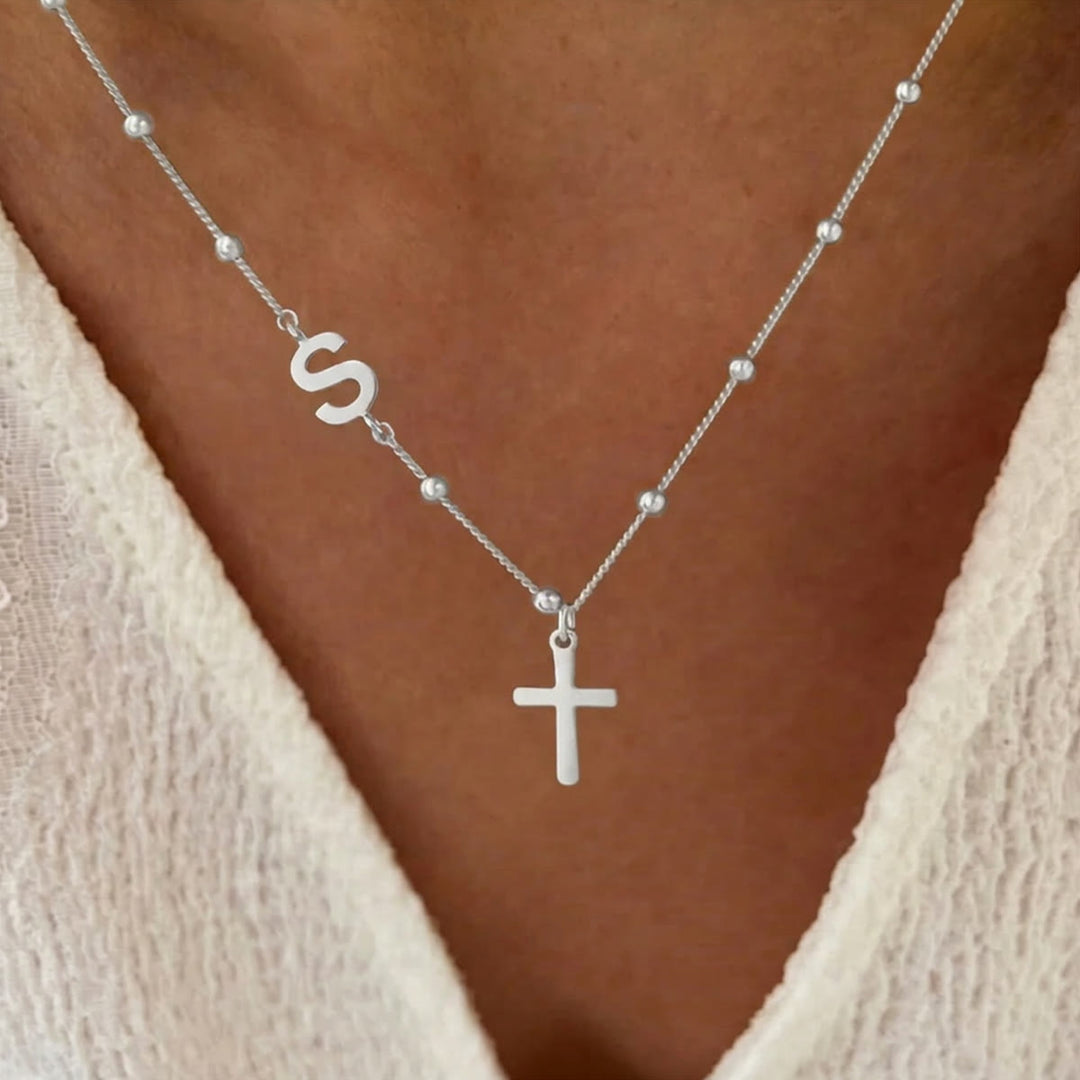 Christianartworkshop Collar con colgante de cruz con inicial personalizada de la A a la Z y cadena de cuentas: emblema atemporal de la suave protección celestial. - Plata - S - image 44