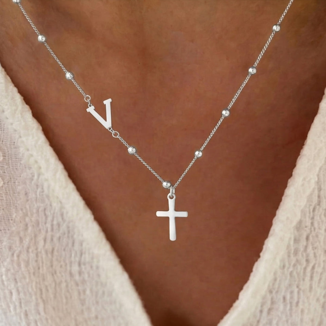 Christianartworkshop Collar con colgante de cruz con inicial personalizada de la A a la Z y cadena de cuentas: emblema atemporal de la suave protección celestial. - Plata - V - image 47