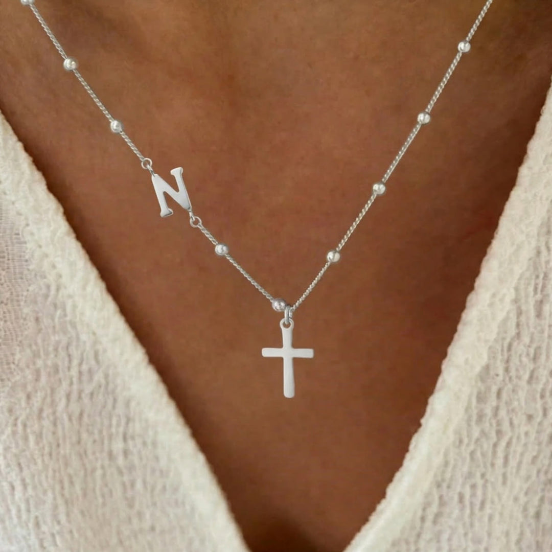 Christianartworkshop Collar con colgante de cruz con inicial personalizada de la A a la Z y cadena de cuentas: emblema atemporal de la suave protección celestial. - Plata - norte - image 39