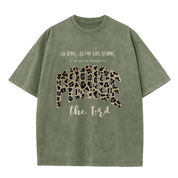 Christianartworkshop Camiseta de doble cara con estampado de leopardo y letras "Alabado sea el Señor", lavada - Verde militar - 5XL - image 2