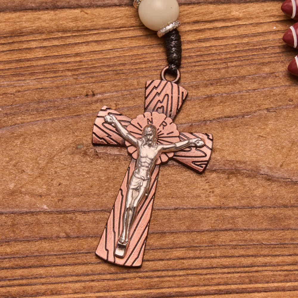 Christianartworkshop Rosario de rugby con cuentas moldeadas y cordón anudado, con crucifijo de vetas de madera: emblema de la valiente perseverancia celestial. - image 4