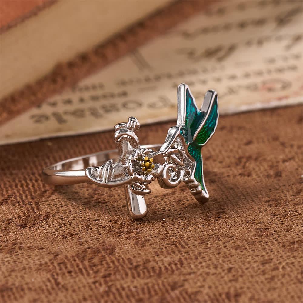 Christianartworkshop Anillo de colibrí con cruz floral de esmalte verde: emblema de la esperanza celestial vigilante. - image 2