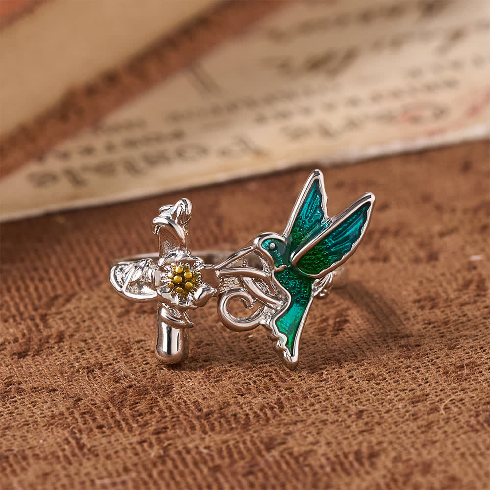 Christianartworkshop Anillo de colibrí con cruz floral de esmalte verde: emblema de la esperanza celestial vigilante. - US 10 - image 0