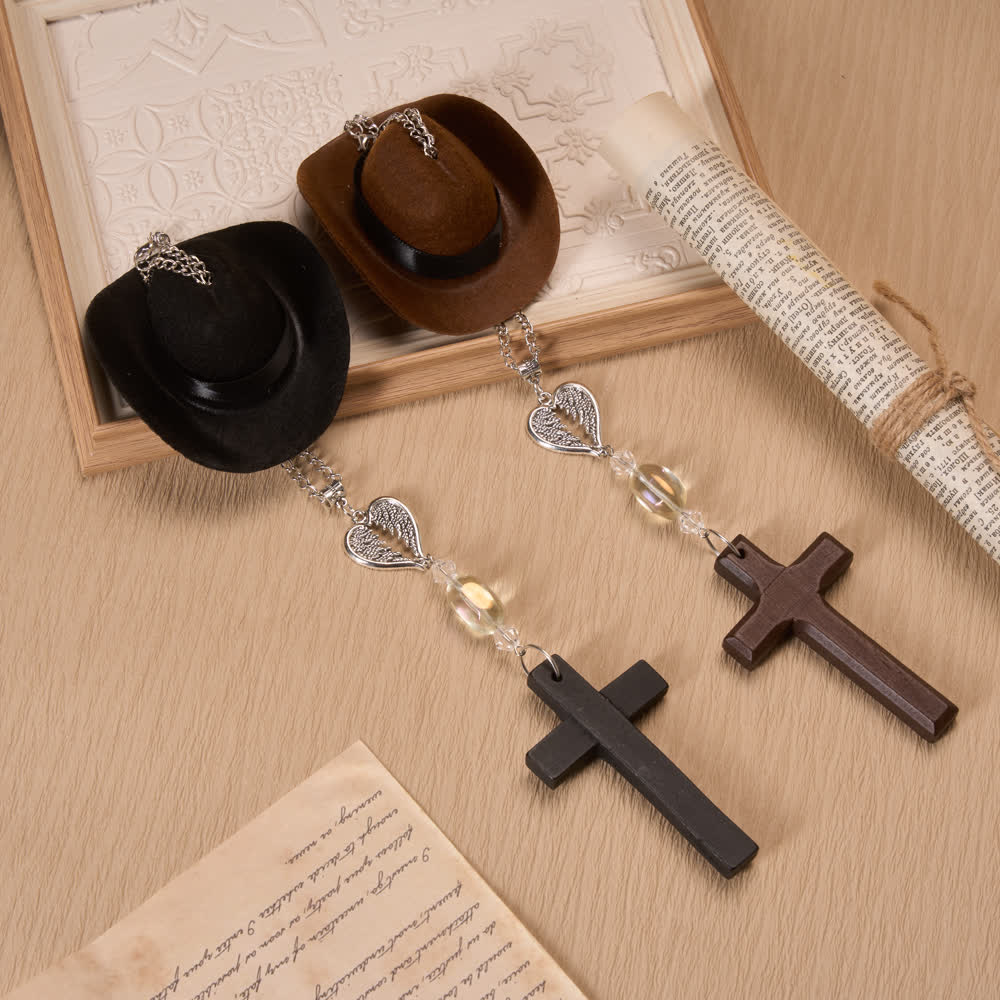 Christianartworkshop Colgante de madera con cruz y alas de ángel y sombrero de vaquero para coche: símbolo atemporal de fiel protección celestial. - image 2
