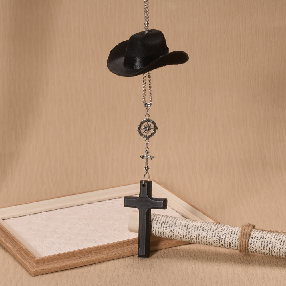 Christianartworkshop Colgante de madera con cruz y brújula en forma de sombrero de vaquero para coche: símbolo atemporal de guía celestial constante. - image 1