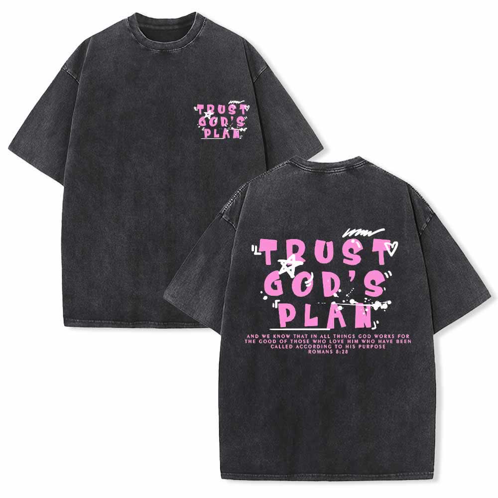 Christianartworkshop Camiseta de doble cara con estampado en grafiti "Confía en el plan de Dios" y texto grande en la parte delantera con la inscripción "Romanos 8:28". - Negro - 5XL - image 3