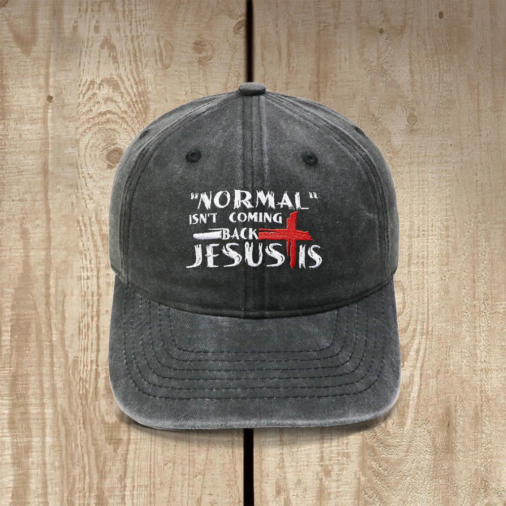 Christianartworkshop La normalidad no volverá. Jesús está en la cruz. Gorra clásica informal bordada con letras. - Negro - image 1