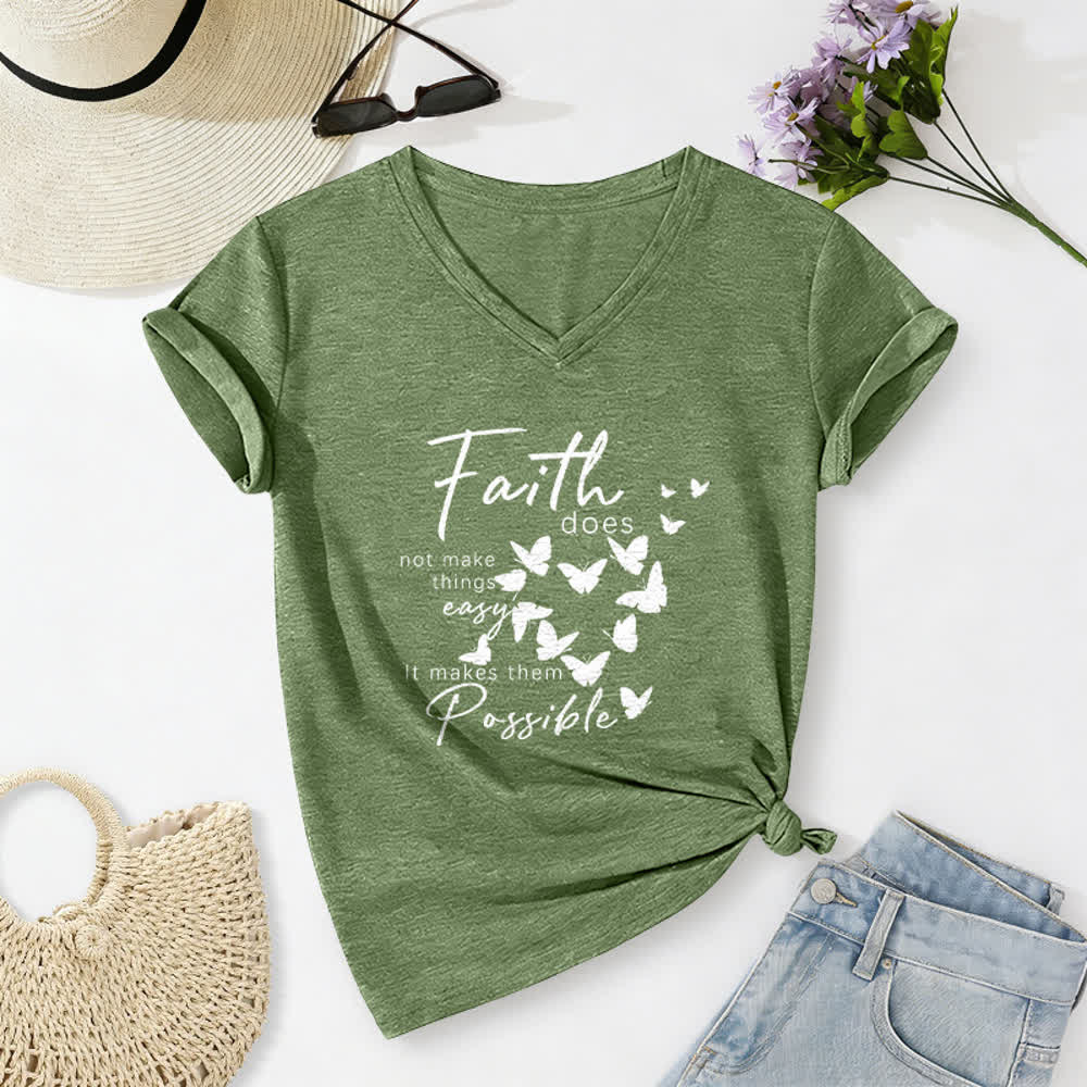 Christianartworkshop La fe no hace las cosas fáciles. Camiseta informal con cuello en V y estampado de mariposa. - Verde oliva - 2XL - image 6