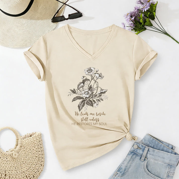 Christianartworkshop Camiseta informal con cuello en V y estampado floral "He Leads Me Beside Still Waters" - Beige - 2XL - image 2