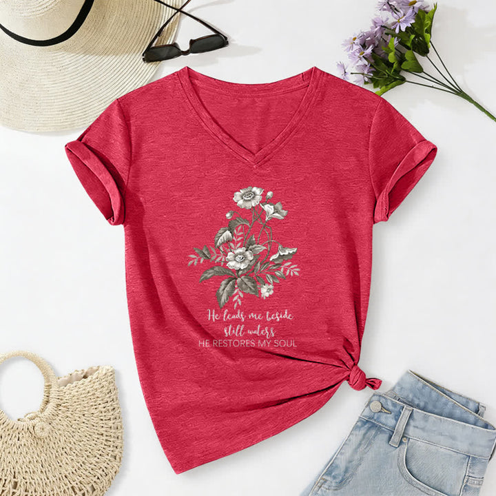 Christianartworkshop Camiseta informal con cuello en V y estampado floral "He Leads Me Beside Still Waters" - Rojo - 2XL - image 16