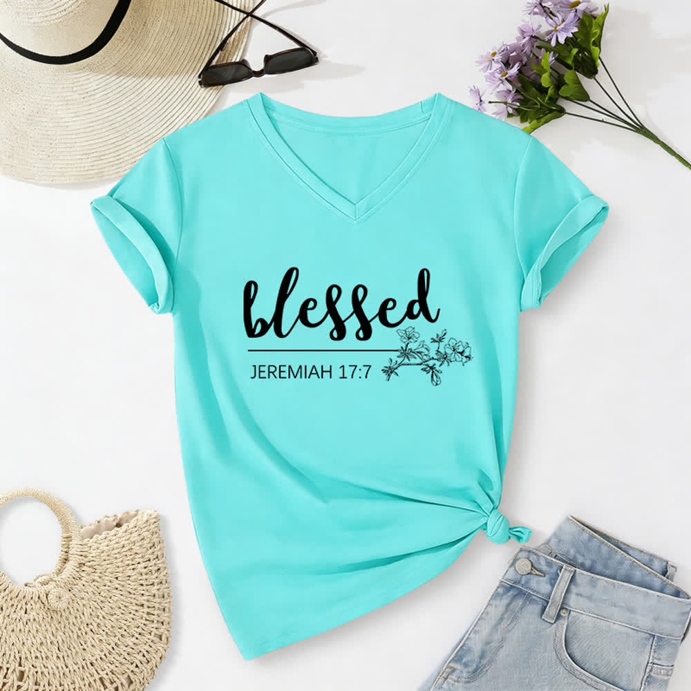 Christianartworkshop Bendito Jeremías 17:7 Camiseta de mujer azul marino con cuello en V y estampado floral - Azul - 2XL - image 20