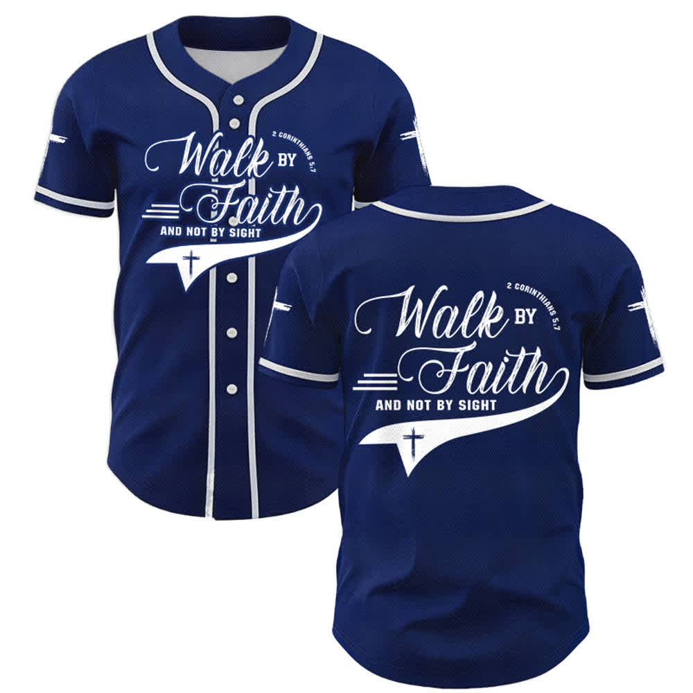 Christianartworkshop 2 Corintios 5:7 “Andad por fe y no por vista” Camiseta de béisbol con la frase de la cruz - Azul marino - 5XL - image 0