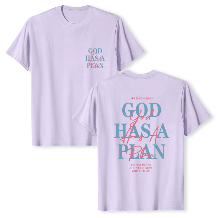 Christianartworkshop Camiseta clásica con estampado de letras a doble cara "Dios tiene un plan" - Púrpura - 2XL - image 24