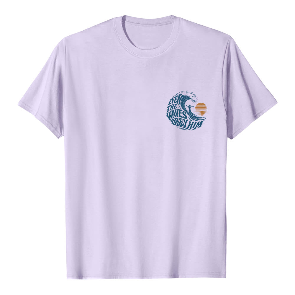 Christianartworkshop Incluso las olas le obedecen. Camiseta clásica con estampado de olas a doble cara. - image 23