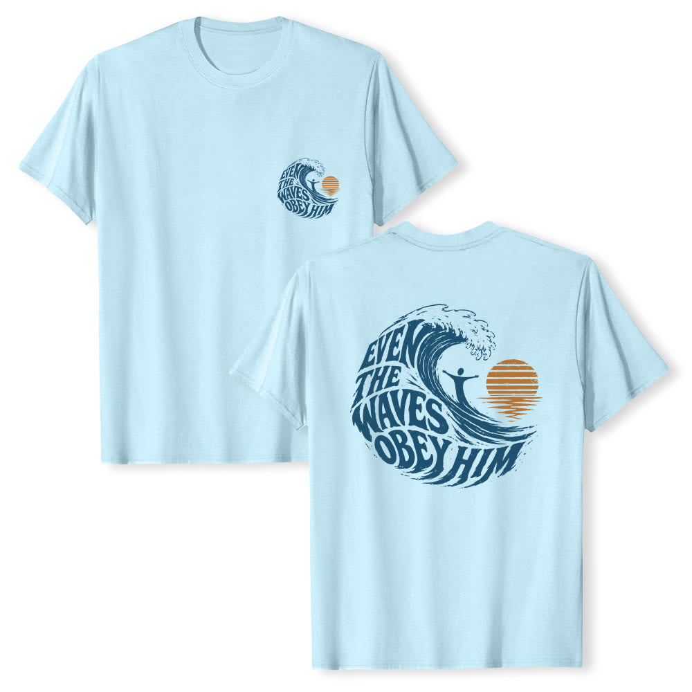 Christianartworkshop Incluso las olas le obedecen. Camiseta clásica con estampado de olas a doble cara. - Azul - 2XL - image 3