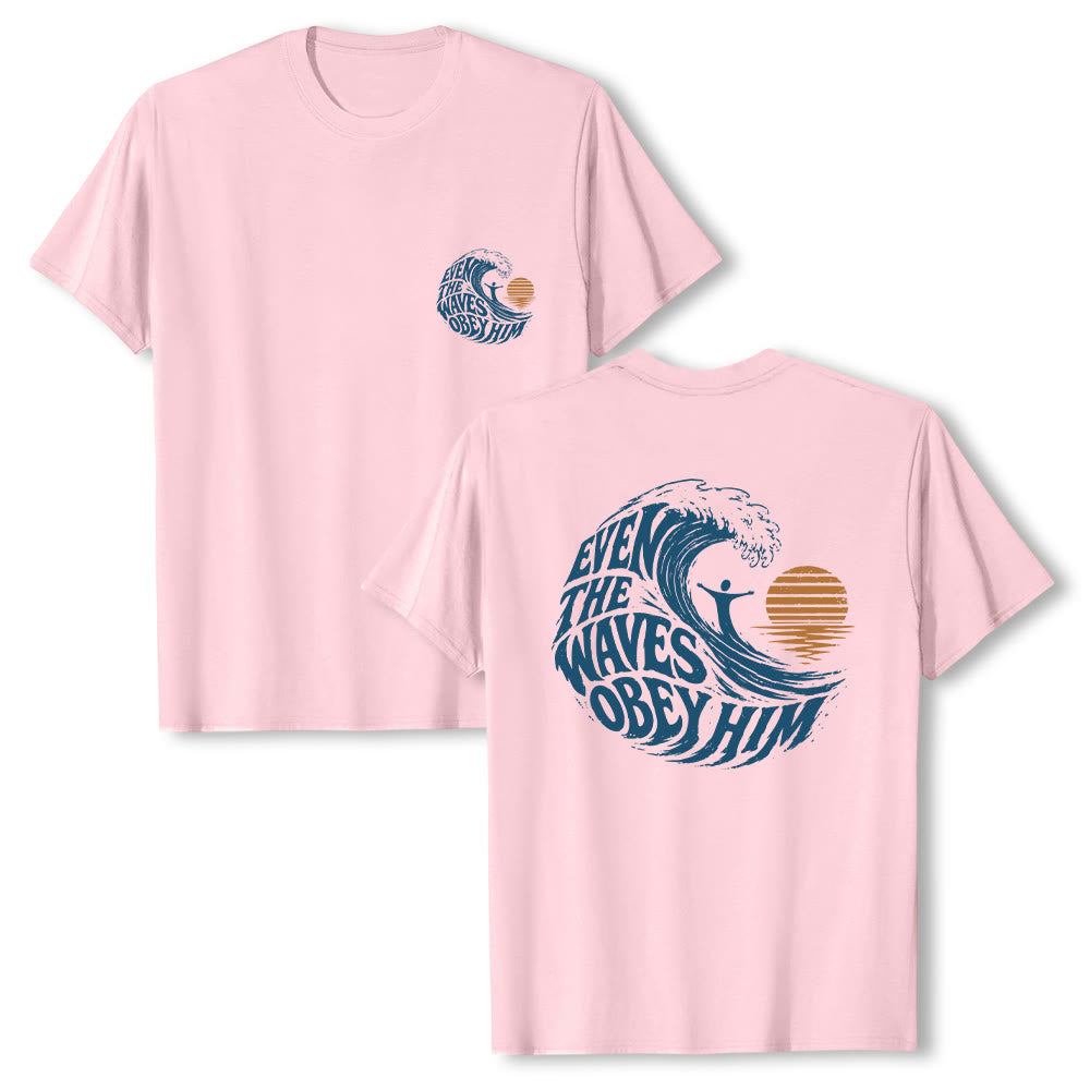 Christianartworkshop Incluso las olas le obedecen. Camiseta clásica con estampado de olas a doble cara. - Rosa - 2XL - image 6
