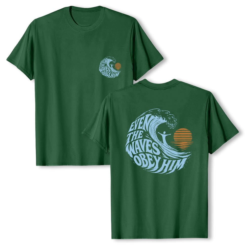 Christianartworkshop Incluso las olas le obedecen. Camiseta clásica con estampado de olas a doble cara. - Verde oscuro - 2XL - image 15