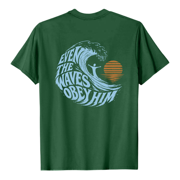 Christianartworkshop Incluso las olas le obedecen. Camiseta clásica con estampado de olas a doble cara. - image 16