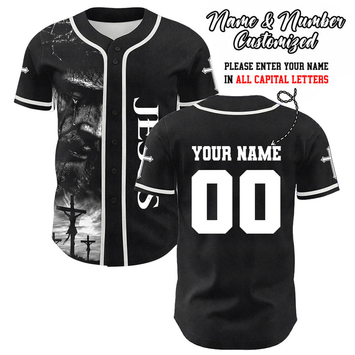 Camiseta de béisbol unisex con diseño de la crucifixión de Jesús y manga personalizada con nombre y número en Christianartworkshop. - Blanco - 5XL - image 0
