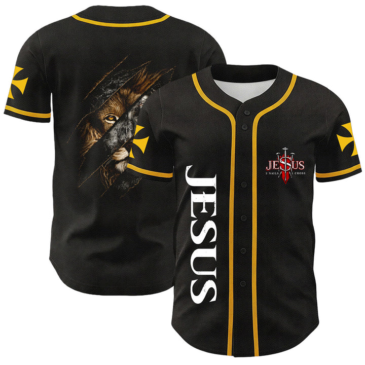 Christianartworkshop Jesús León de Judá Rasgado Rayo 3 Clavos Cruz Camiseta de béisbol unisex - Amarillo - 5XL - image 3