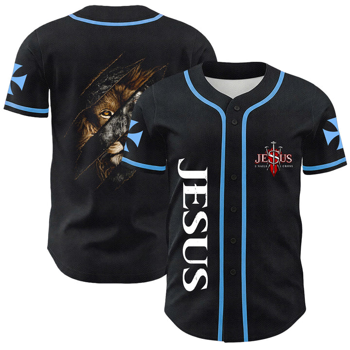 Christianartworkshop Jesús León de Judá Rasgado Rayo 3 Clavos Cruz Camiseta de béisbol unisex - Azul - 5XL - image 6