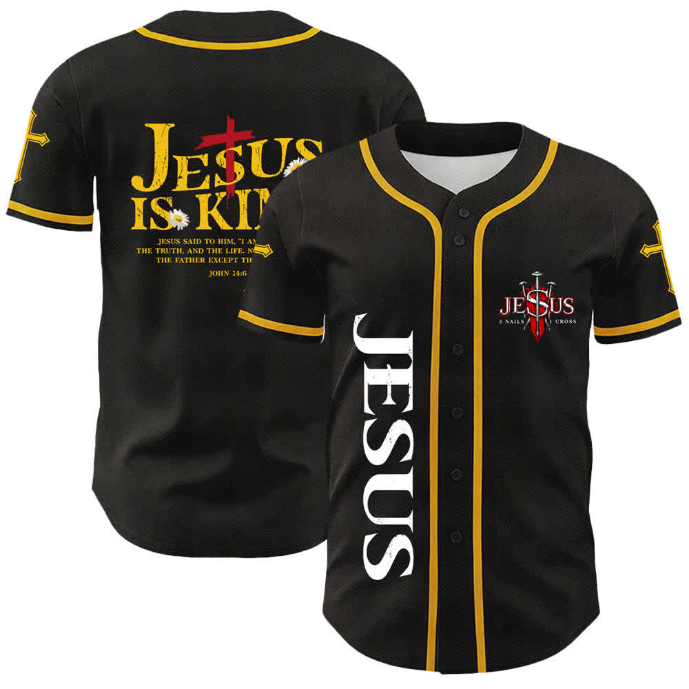 Camiseta de béisbol unisex con la imagen de Jesús como rey (Juan 14:6, 3 clavos, 1 cruz) de Christianartworkshop. - Amarillo - 5XL - image 3