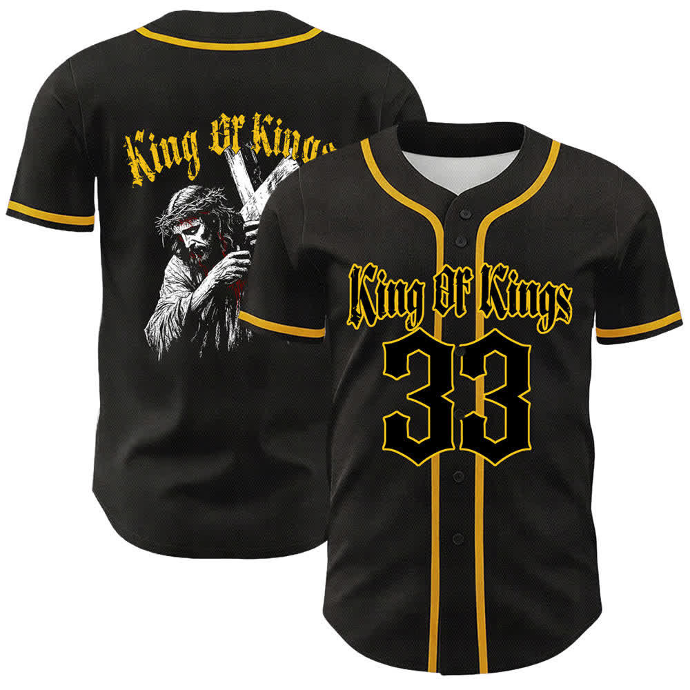 Christianartworkshop Camiseta de béisbol unisex Rey de Reyes Número 33 Jesús cargando la cruz - Amarillo - 5XL - image 0