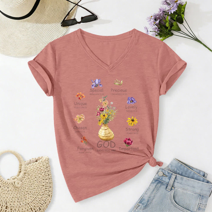 Christianartworkshop Camiseta de mujer holgada con cuello en V y estampado floral "Dios dice que eres..." - Rosa - 2XL - image 8