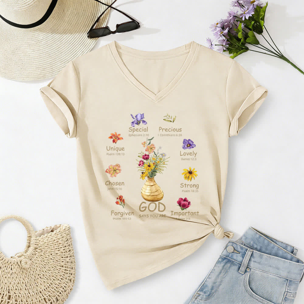 Christianartworkshop Camiseta de mujer holgada con cuello en V y estampado floral "Dios dice que eres..." - Beige - 2XL - image 6