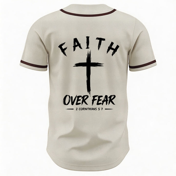 Camiseta de béisbol con ribete de contraste "Fe sobre el miedo" de Christianartworkshop - image 15