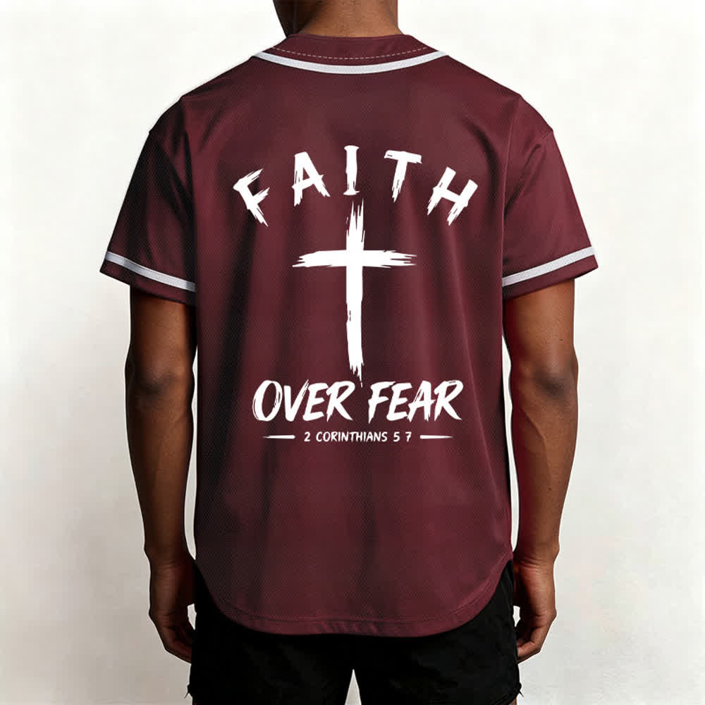 Camiseta de béisbol con ribete de contraste "Fe sobre el miedo" de Christianartworkshop - image 26