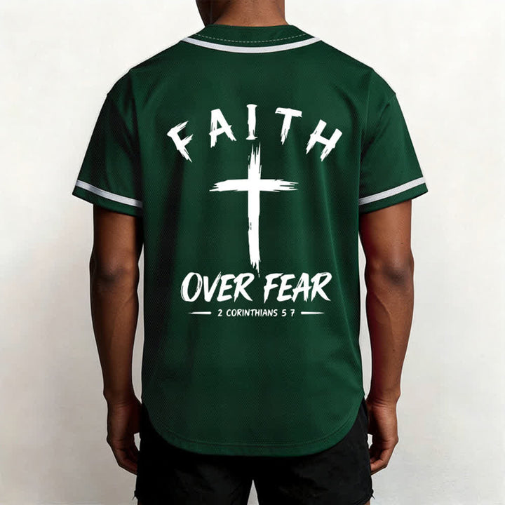 Camiseta de béisbol con ribete de contraste "Fe sobre el miedo" de Christianartworkshop - image 40